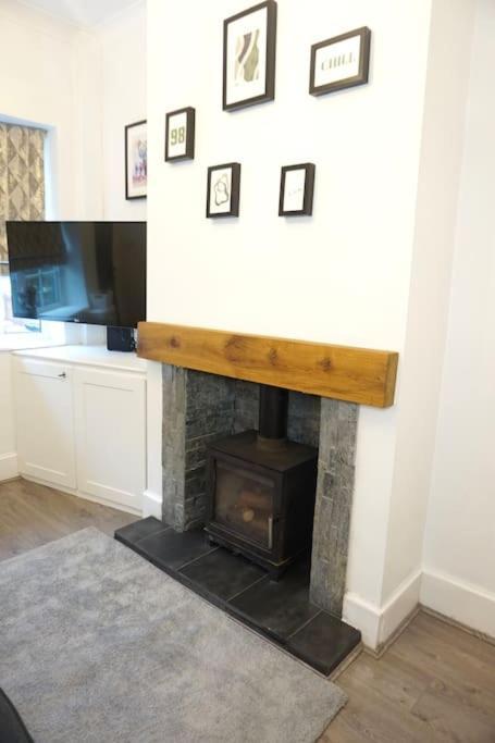 Cosy In Sutton Coldfield Sleeps 5 Holiday home