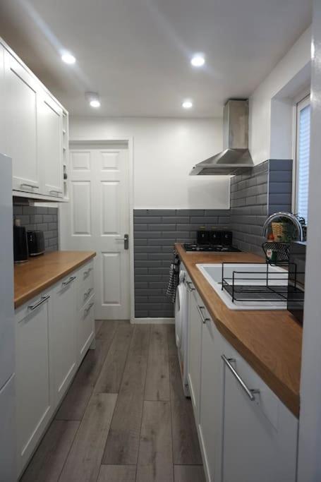 Cosy In Sutton Coldfield Sleeps 5